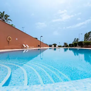 https://comfortable-4-bedroom-villa-with-private-gardens.in-canary-islands.com