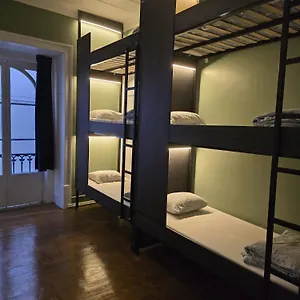 https://happy-reception-bairro-alto.hotels-lisbon-portugal.com