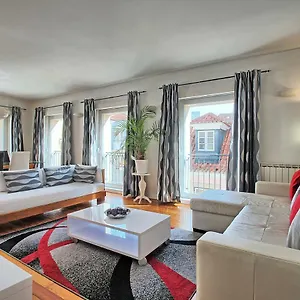 https://myplace-lisbon-chiado.hotels-lisbon-portugal.com